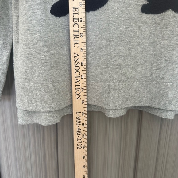 Crown & Ivy Sweater Buffalo Plaid Penguin Design Sequins Holiday Stretchy Sz M - Picture 4 of 9